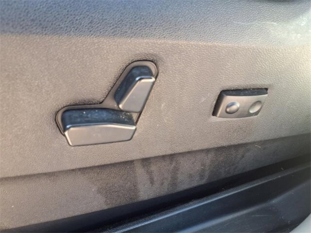 2015 Chrysler Town & Country in Troy, IL 62294-1376 - 18027470 18