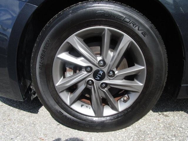 2020 Kia Optima in Tampa, FL 33604-6914 - 18027476 21