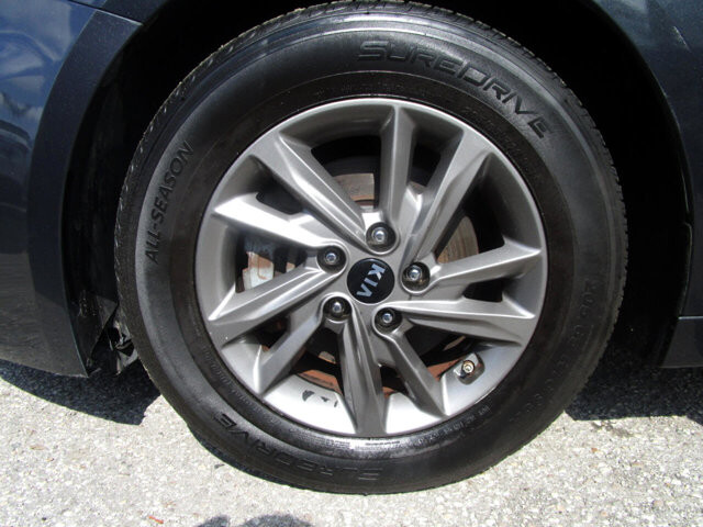 2020 Kia Optima in Tampa, FL 33604-6914 - 18027476 21