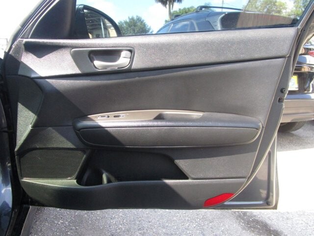 2020 Kia Optima in Tampa, FL 33604-6914 - 18027476 17