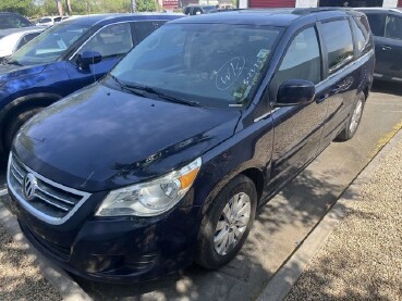 2012 Volkswagen Routan in Mesa, AZ 85212
