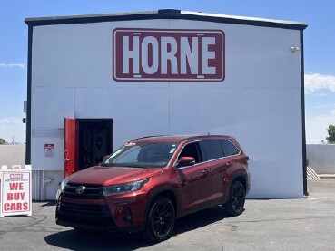 2019 Toyota Highlander in Mesa, AZ 85212
