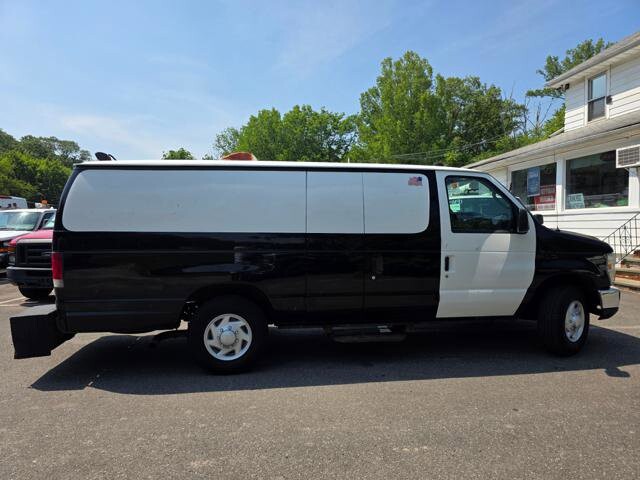 2009 Ford E-350 and Econoline 350 in Blauvelt, NY 10913 - 18027737 8