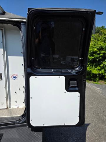 2009 Ford E-350 and Econoline 350 in Blauvelt, NY 10913 - 18027737 38