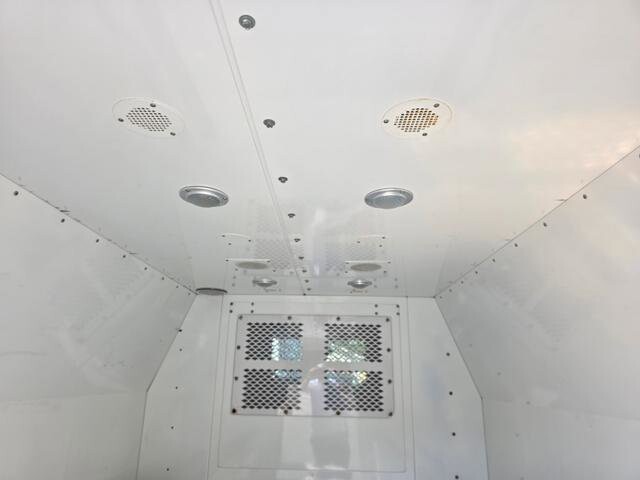 2009 Ford E-350 and Econoline 350 in Blauvelt, NY 10913 - 18027737 34