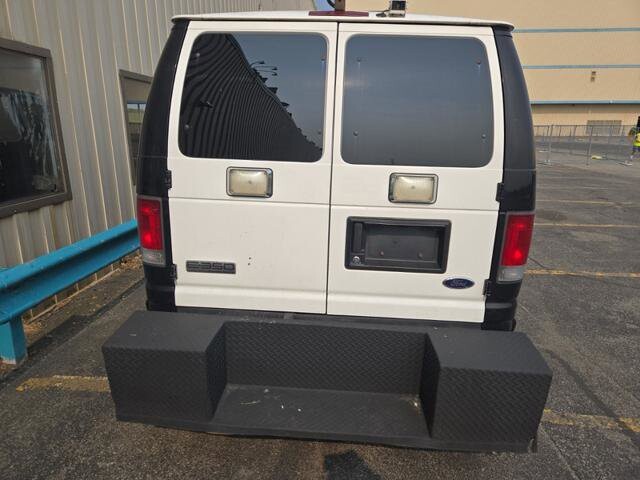 2009 Ford E-350 and Econoline 350 in Blauvelt, NY 10913 - 18027737 57