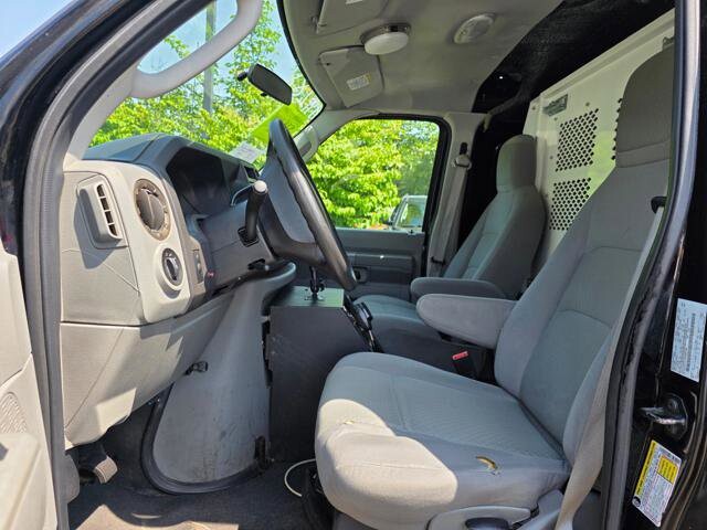 2009 Ford E-350 and Econoline 350 in Blauvelt, NY 10913 - 18027737 11