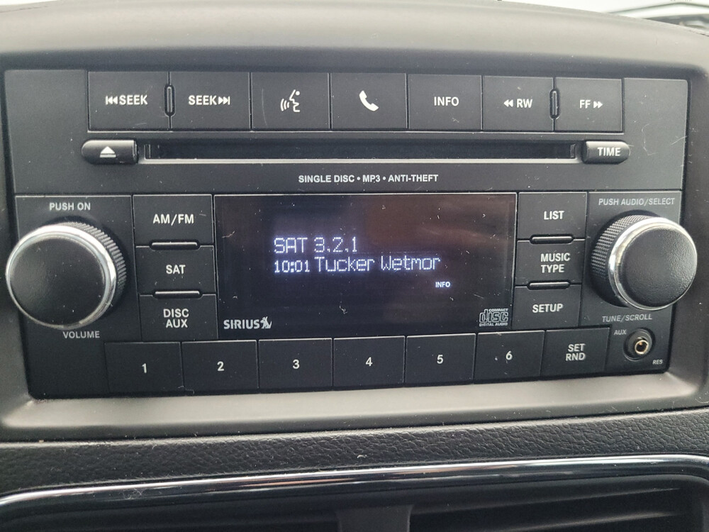 2016 Dodge Grand Caravan in Indianapolis, IN 46222 - 18027859 25