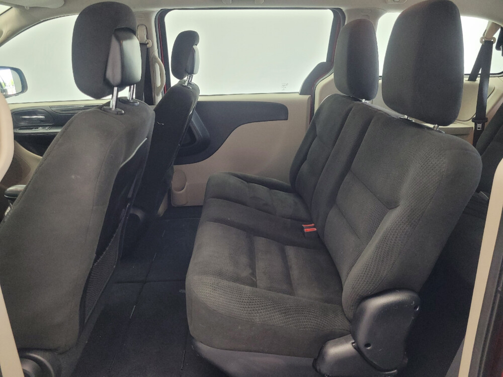 2016 Dodge Grand Caravan in Indianapolis, IN 46222 - 18027859 18