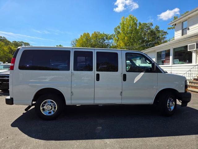 2019 Chevrolet Express 2500 in Blauvelt, NY 10913 - 18028277 8
