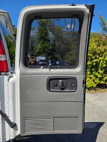 2019 Chevrolet Express 2500 in Blauvelt, NY 10913 - 18028277 30