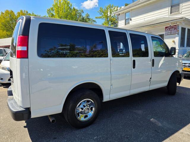 2019 Chevrolet Express 2500 in Blauvelt, NY 10913 - 18028277 7