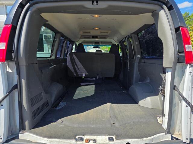 2019 Chevrolet Express 2500 in Blauvelt, NY 10913 - 18028277 29