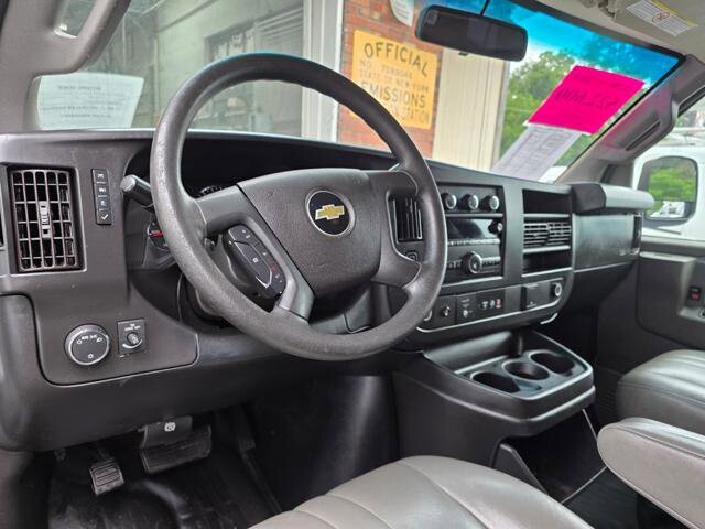 2019 Chevrolet Express 2500 in Blauvelt, NY 10913 - 18028277 60