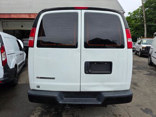 2019 Chevrolet Express 2500 in Blauvelt, NY 10913 - 18028277 56