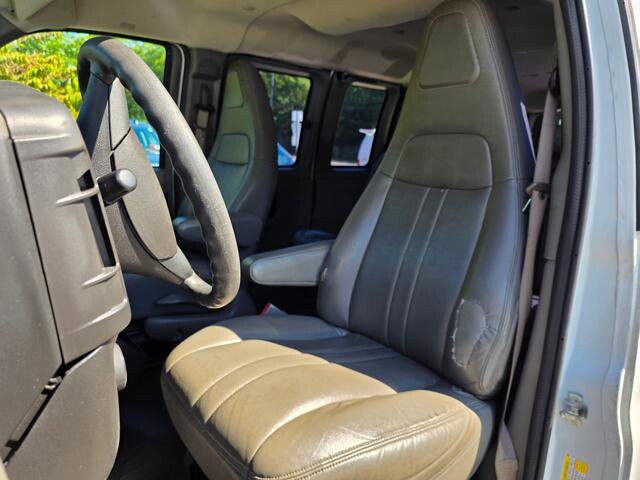 2019 Chevrolet Express 2500 in Blauvelt, NY 10913 - 18028277 12