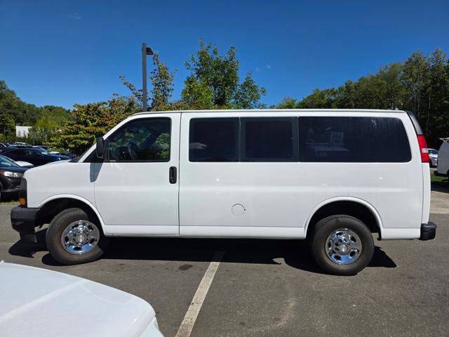 2019 Chevrolet Express 2500 in Blauvelt, NY 10913 - 18028277 4