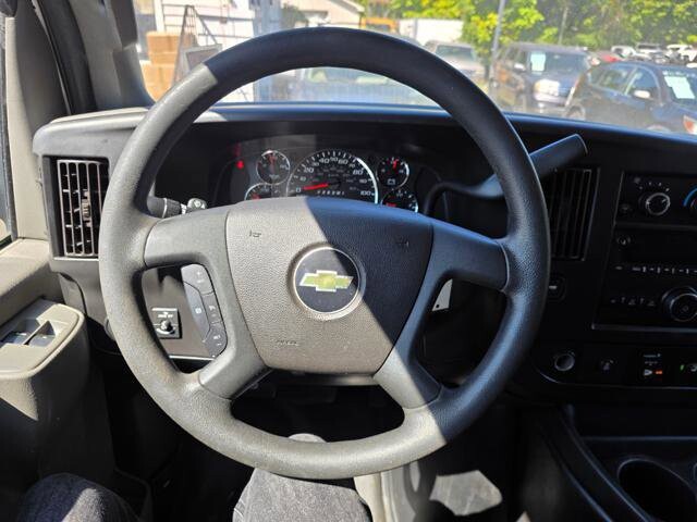 2019 Chevrolet Express 2500 in Blauvelt, NY 10913 - 18028277 13