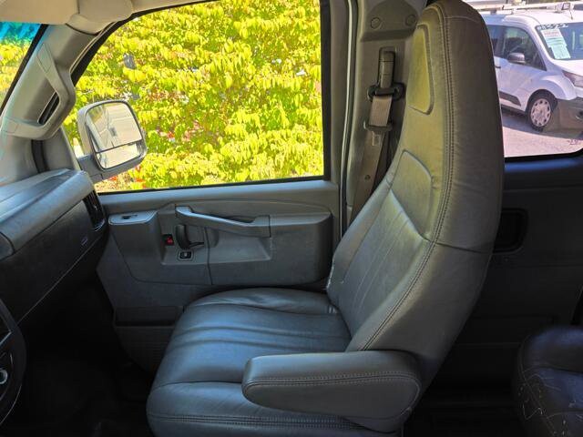 2019 Chevrolet Express 2500 in Blauvelt, NY 10913 - 18028277 25
