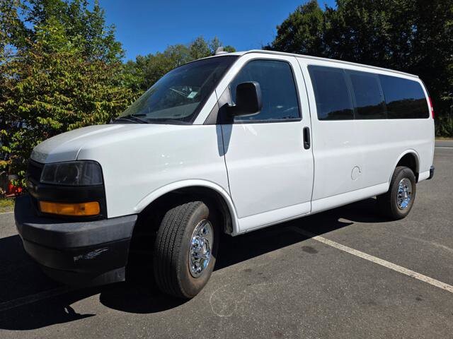 2019 Chevrolet Express 2500 in Blauvelt, NY 10913 - 18028277 3