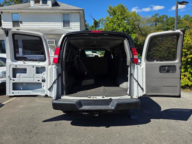 2019 Chevrolet Express 2500 in Blauvelt, NY 10913 - 18028277 31
