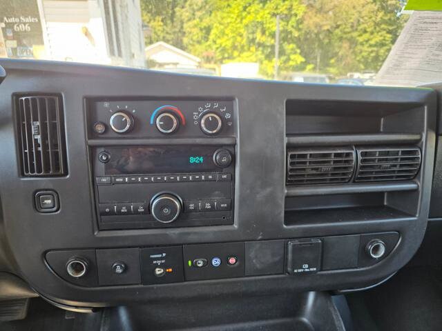 2019 Chevrolet Express 2500 in Blauvelt, NY 10913 - 18028277 17