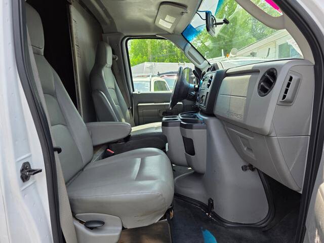 2019 Ford E-350 and Econoline 350 in Blauvelt, NY 10913 - 18028298 44