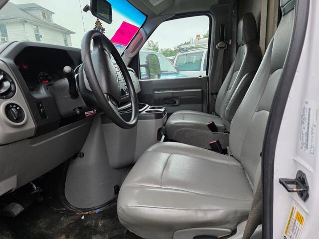 2019 Ford E-350 and Econoline 350 in Blauvelt, NY 10913 - 18028298 60