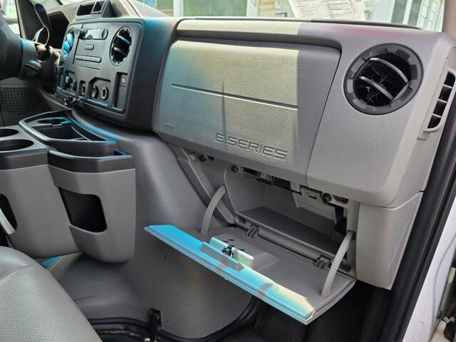 2019 Ford E-350 and Econoline 350 in Blauvelt, NY 10913 - 18028298 48