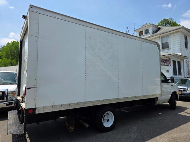 2019 Ford E-350 and Econoline 350 in Blauvelt, NY 10913 - 18028298 7
