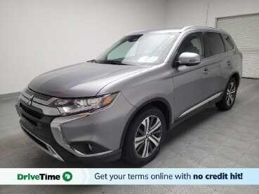 2020 Mitsubishi Outlander in Van Nuys, CA 91411