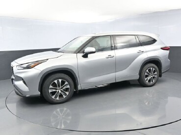 2022 Toyota Highlander in Winchester, VA 22602