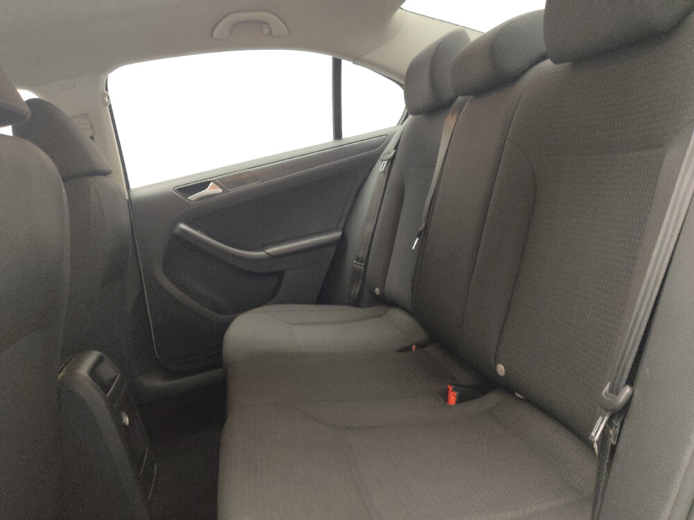 2016 Volkswagen Jetta in Morrow, GA 30260 - 18028802 18