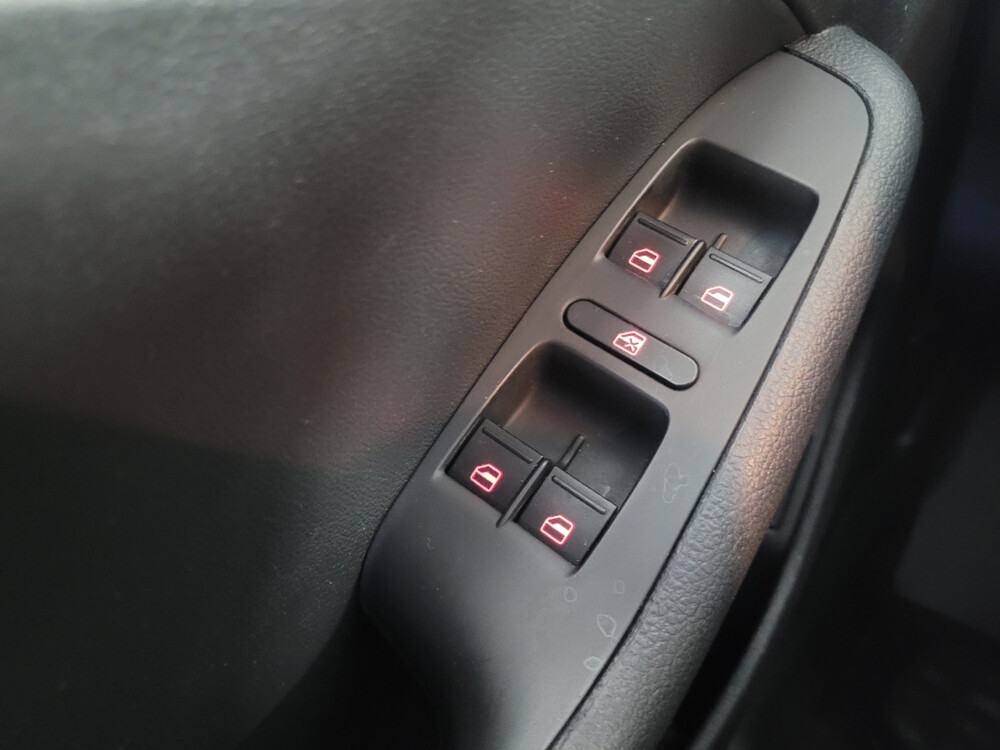 2016 Volkswagen Jetta in Morrow, GA 30260 - 18028802 27