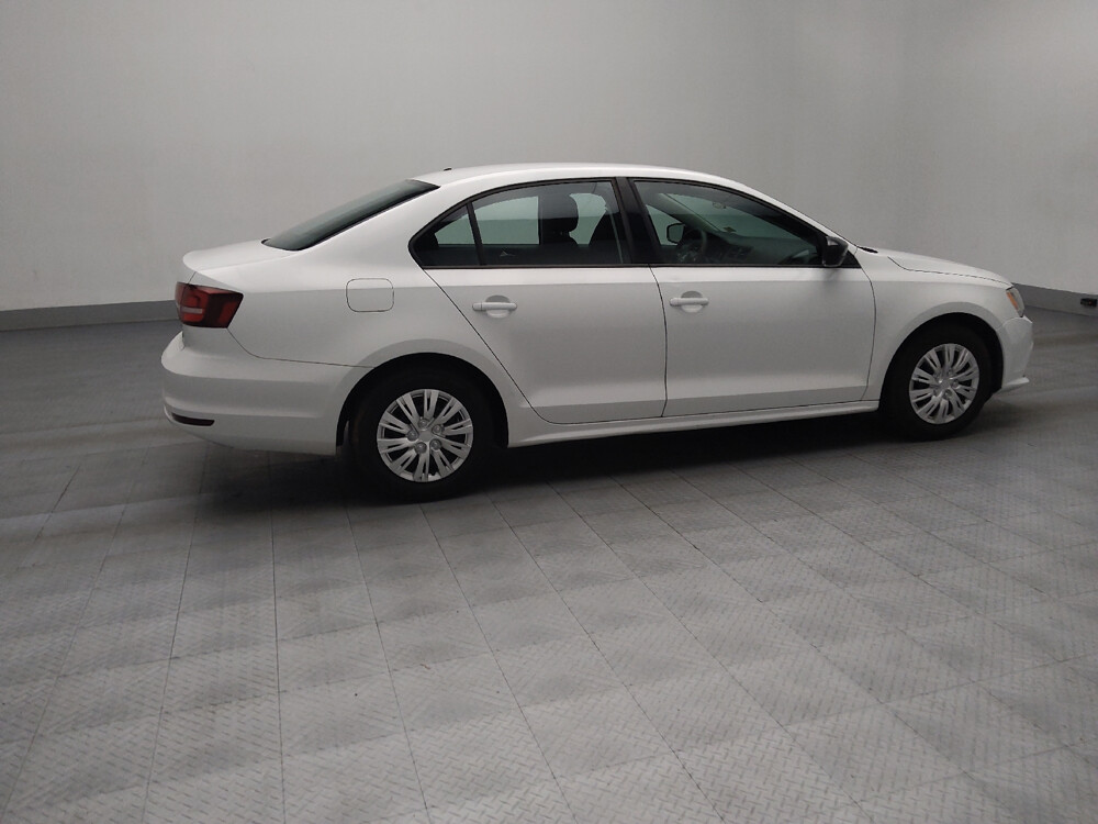 2016 Volkswagen Jetta in Morrow, GA 30260 - 18028802 10