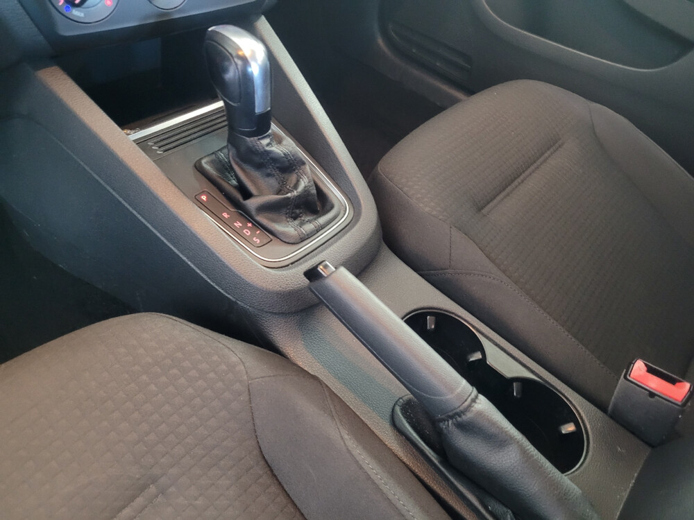 2016 Volkswagen Jetta in Morrow, GA 30260 - 18028802 26