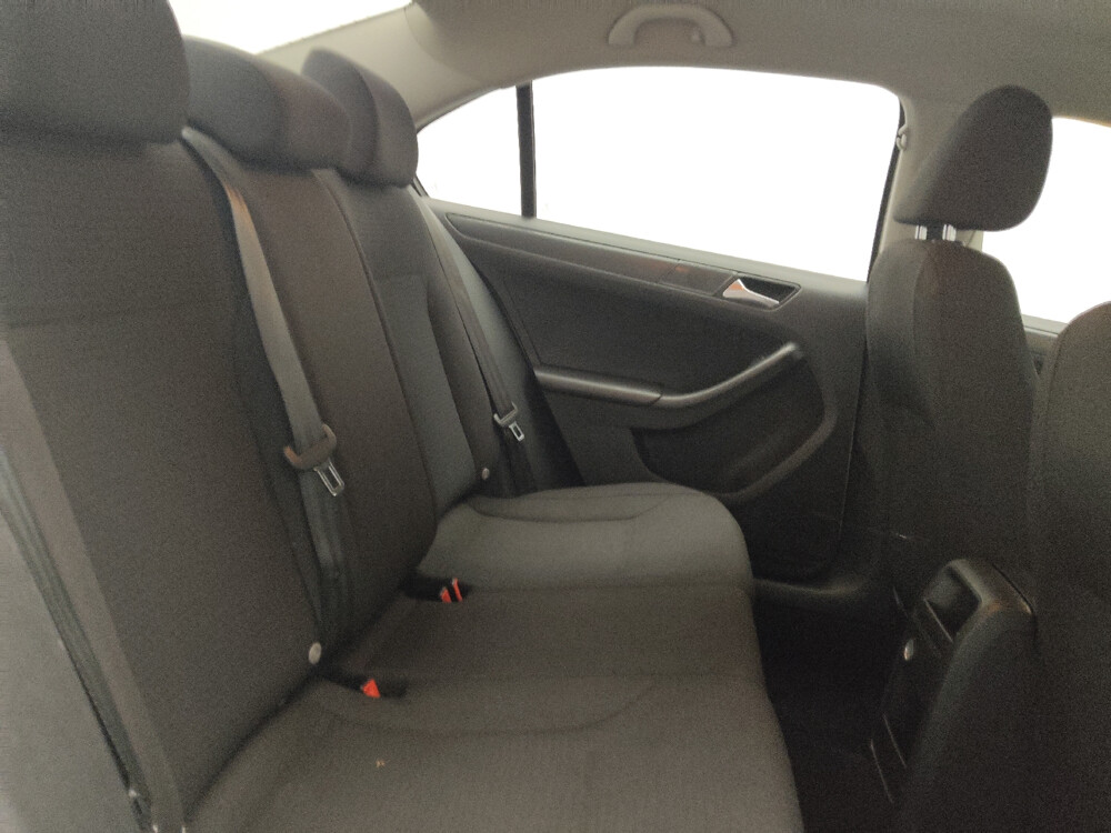 2016 Volkswagen Jetta in Morrow, GA 30260 - 18028802 19