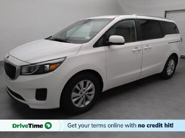 2017 Kia Sedona in Fayetteville, NC 28304