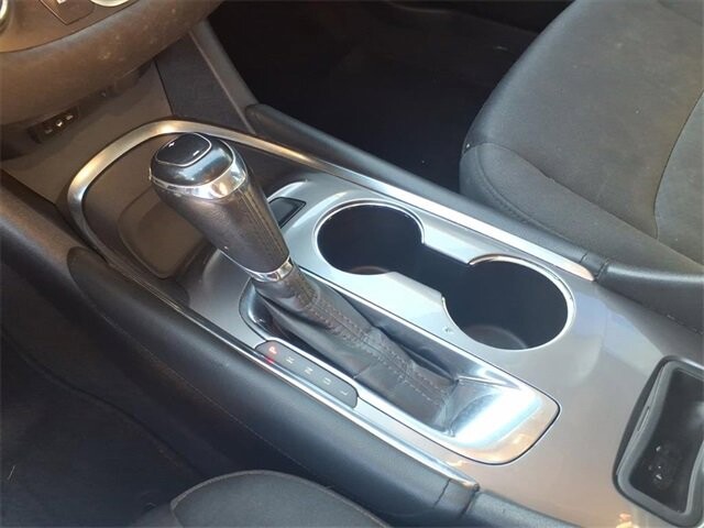 2016 Chevrolet Malibu in Troy, IL 62294-1376 - 18029117 9