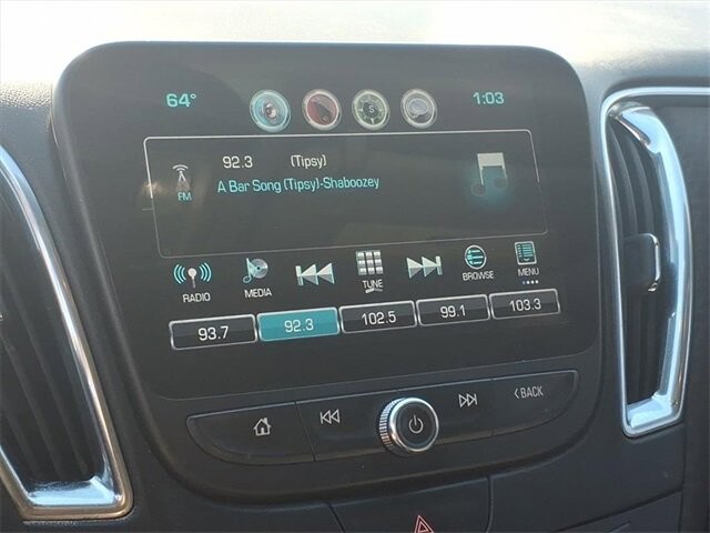 2016 Chevrolet Malibu in Troy, IL 62294-1376 - 18029117 6