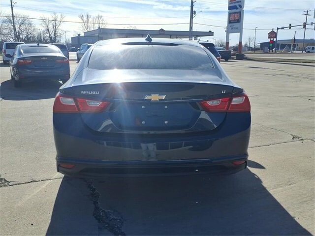 2016 Chevrolet Malibu in Troy, IL 62294-1376 - 18029117 26