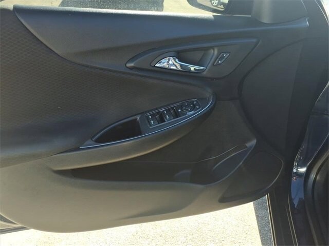 2016 Chevrolet Malibu in Troy, IL 62294-1376 - 18029117 18