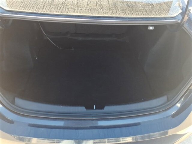 2016 Chevrolet Malibu in Troy, IL 62294-1376 - 18029117 25