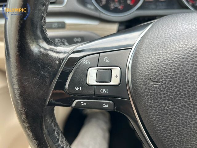 2017 Volkswagen Passat in Decatur, GA 30032 - 18029124 24