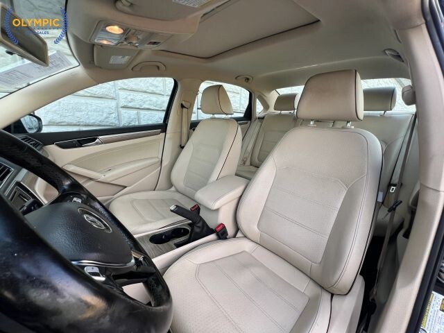 2017 Volkswagen Passat in Decatur, GA 30032 - 18029124 41