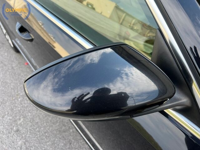 2017 Volkswagen Passat in Decatur, GA 30032 - 18029124 13