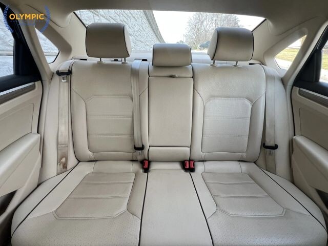 2017 Volkswagen Passat in Decatur, GA 30032 - 18029124 44