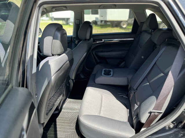 2012 Kia Sorento in Hickory, NC 28602-5144 - 18029601 8