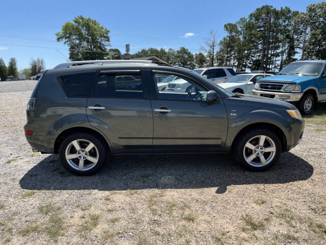 2008 Mitsubishi Outlander in Hickory, NC 28602-5144 - 18029602 8