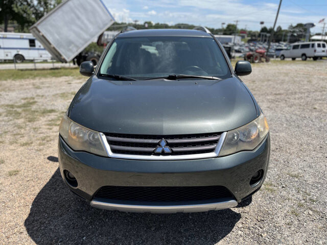 2008 Mitsubishi Outlander in Hickory, NC 28602-5144 - 18029602